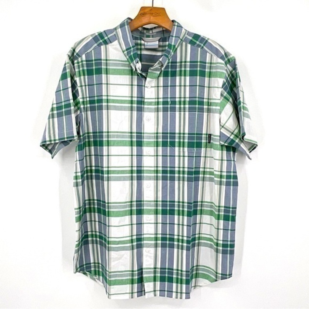 Columbia Mens Blue, Green, White Short Sleeve Button up Plaid Shirt Size‎ L M4